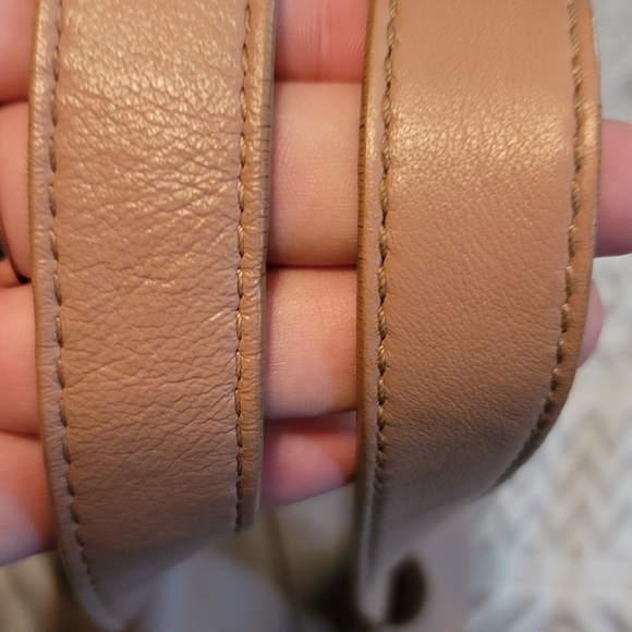 ❌SOLD❌Marc Jacobs Petal to the Metal Voyager - Mint condition! - Picture 5 of 10